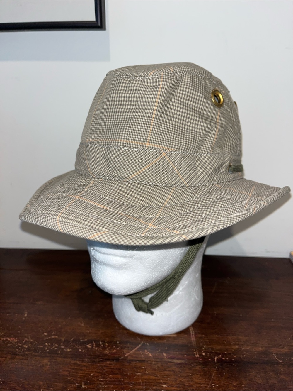 Plaid Tilley model wide brim walking hiking travel hat cap w/neck rope 57 CM